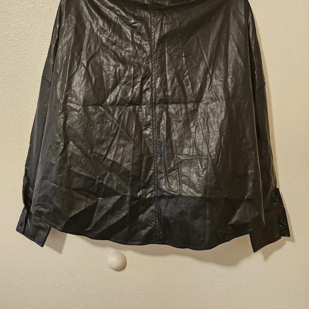 Signature 8 Faux Leather Top Black Size Small - Picture 7 of 8